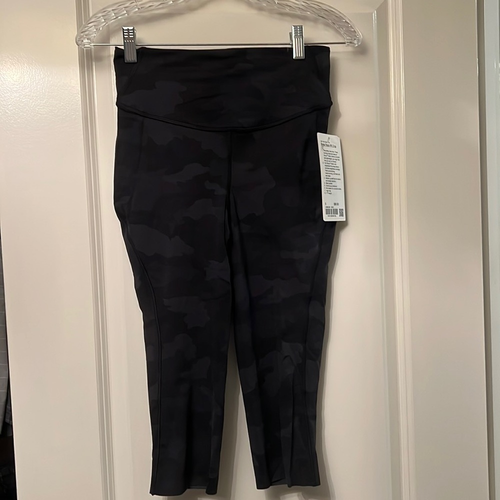 Lululemon Base Pace HR Crop 17” black camo